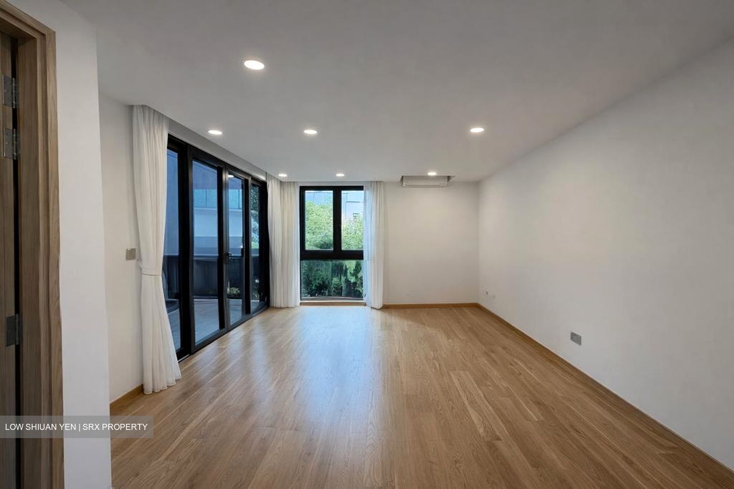 Fernhill Road (D10), Semi-Detached #531026641